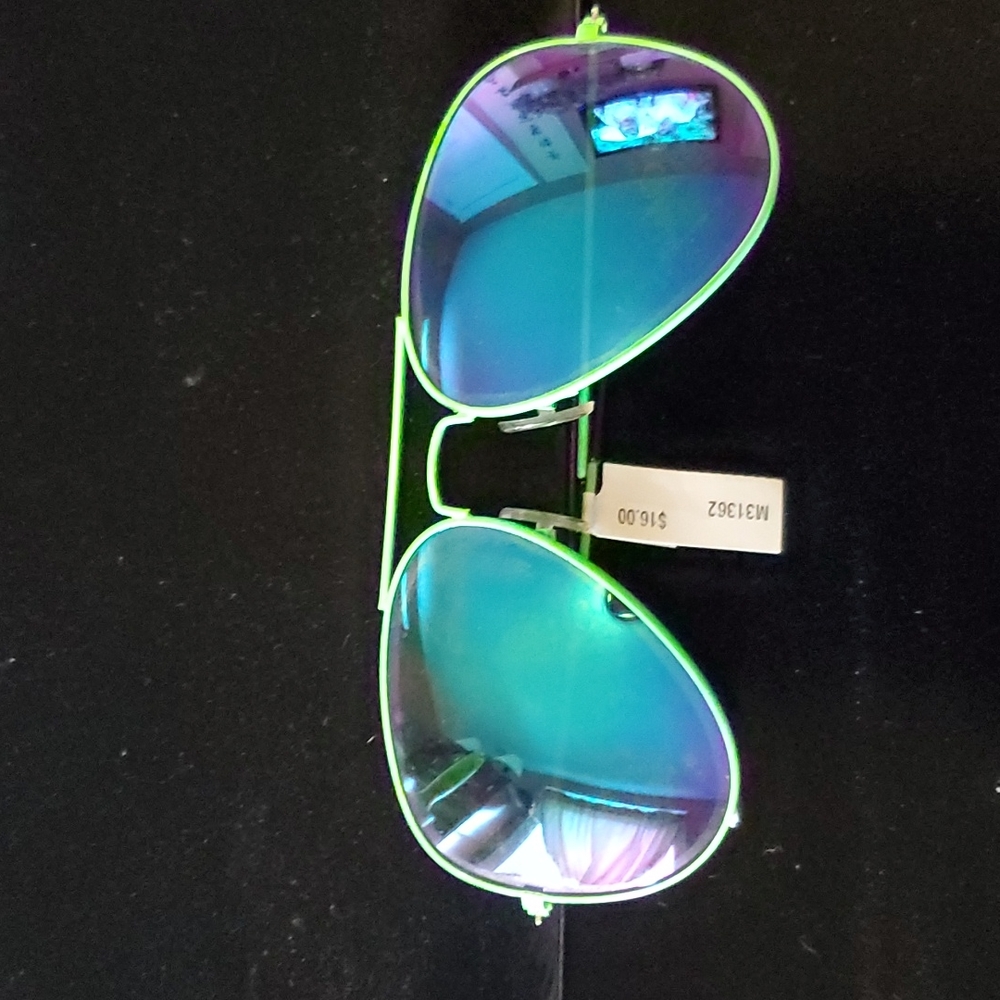 🔥 Cool Shades 😎 Unisex Sunglasses